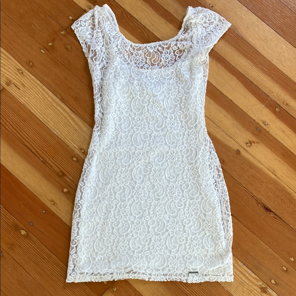 Abercrombie & Fitch White Lace Overlay Bodycon Mini Dress with Cap Sleeves Small